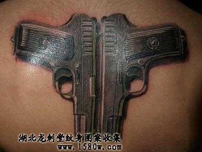 ˫ǹ������������